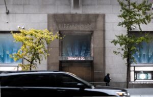 Tiffany & Co.: Un Símbolo del Lujo y la Elegancia