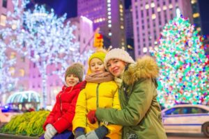 La Iluminación del Árbol de Navidad en Rockefeller Center: Un Espectáculo Luminoso en el Corazón de Nueva York