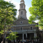 St. Mark’s Church en el Bowery: Un Encuentro con la Historia y lo Paranormal