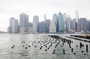 Brooklyn Heights: Un Rincón Encantador con Vistas de Manhattan