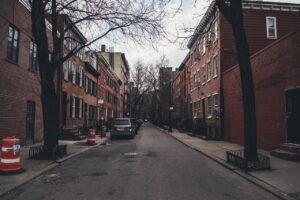 Greenwich Village: Un Viaje desde su Historia Hasta la Modernidad en el Corazón de NYC