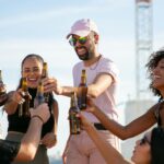 The Local NYC: Hospitalidad y Encuentros Sociales en el Corazón de Queens
