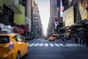 – MÁS NUEVA YORK – Publicaciones recientes Descubriendo Nueva York: Guía Básica para el Viajero Principiante